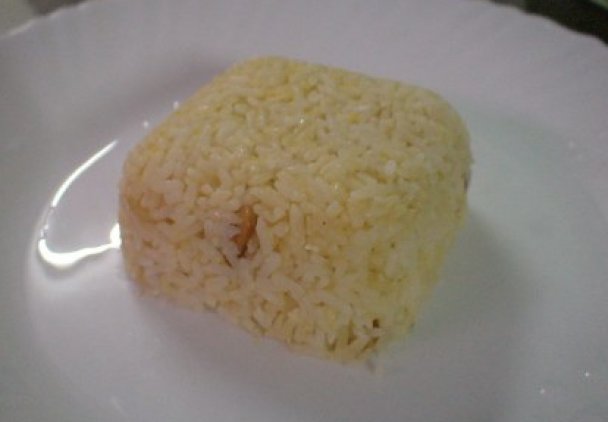 Złoty czosnek smażony z ryżem