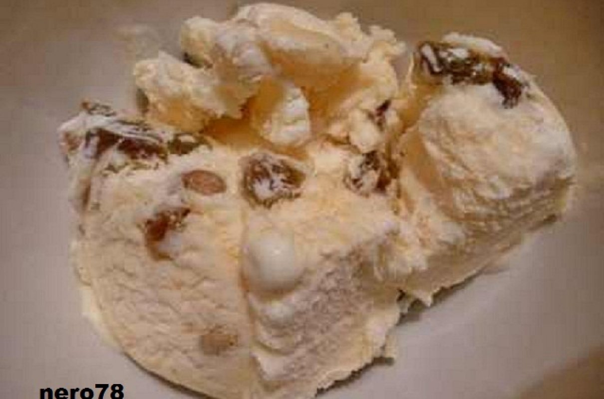 Domowe lody bakaliowe