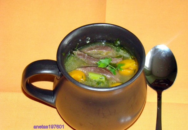 zupa z żołądków gotowana w szybkowarze