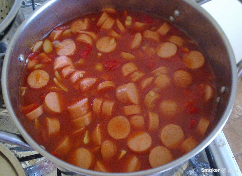  Parówki w sosie pomidorowym 