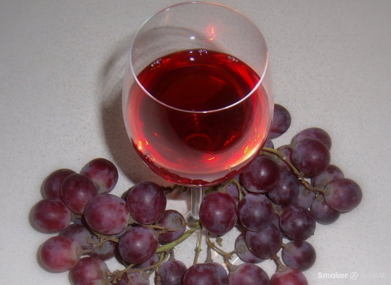  Wino z winogron 