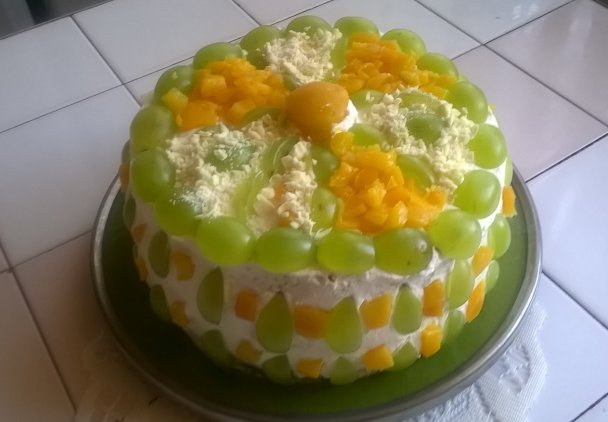 Tort śmietanowo - owocowy