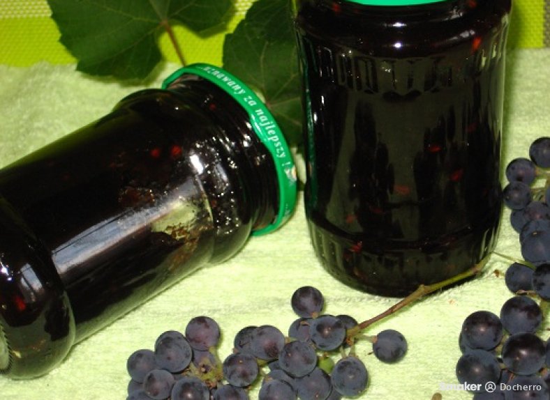  Konfitura z ciemnych winogron 