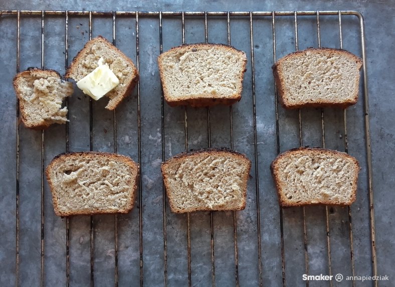  Pełnoziarnisty chleb ze słonecznikiem 