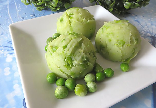 Ziemniaki z zielonym groszkiem