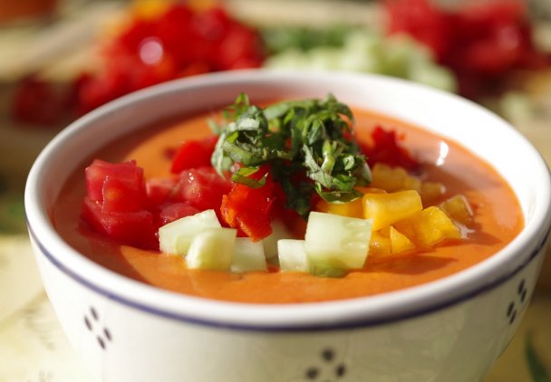 Gazpacho – pomidorowy chłodnik na upały
