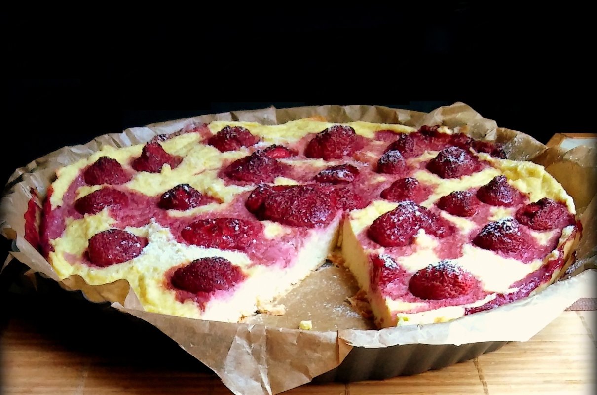 Tarta jaglana z truskawkami-przepyszna!