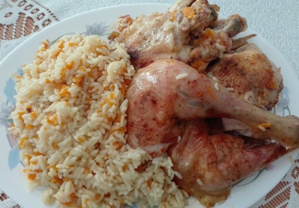 Jednogarnkowy kurczak na ryżu