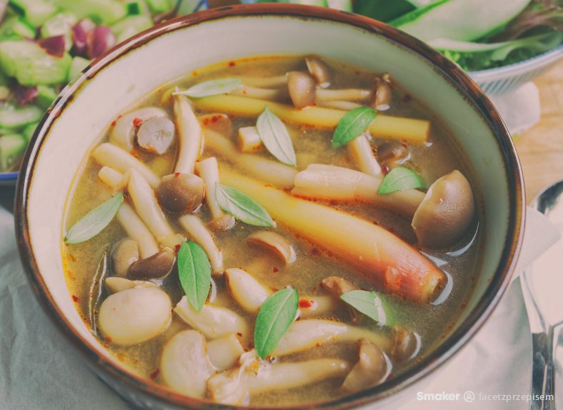  Tom Yum Hed (tajska, słodko-kwaśna zupa z grzybami, wersja druga) 