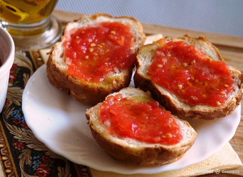  Pan con tomate - hiszpańskie tosty 