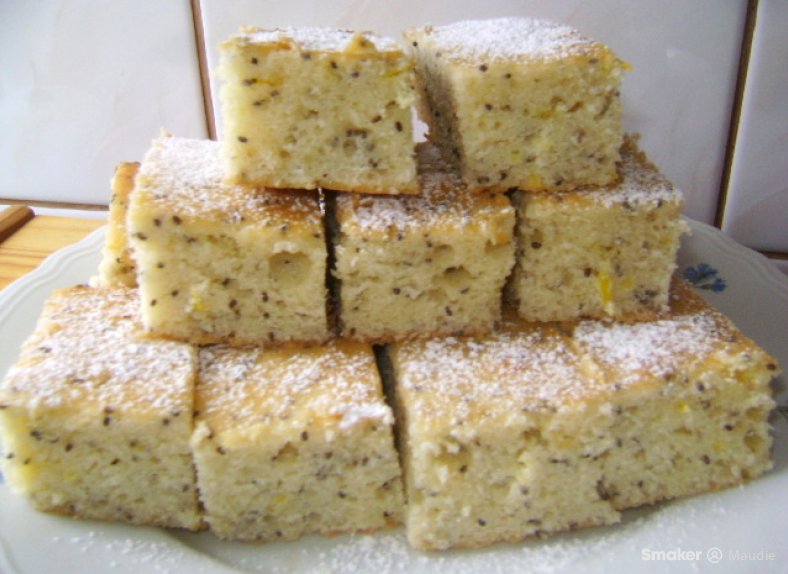  Cytrynowe ciasto z nasionami chia 