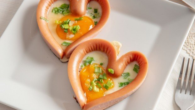 Przez żołądek do serca – przepisy na pyszne walentynkowe śniadanie i nie tylko