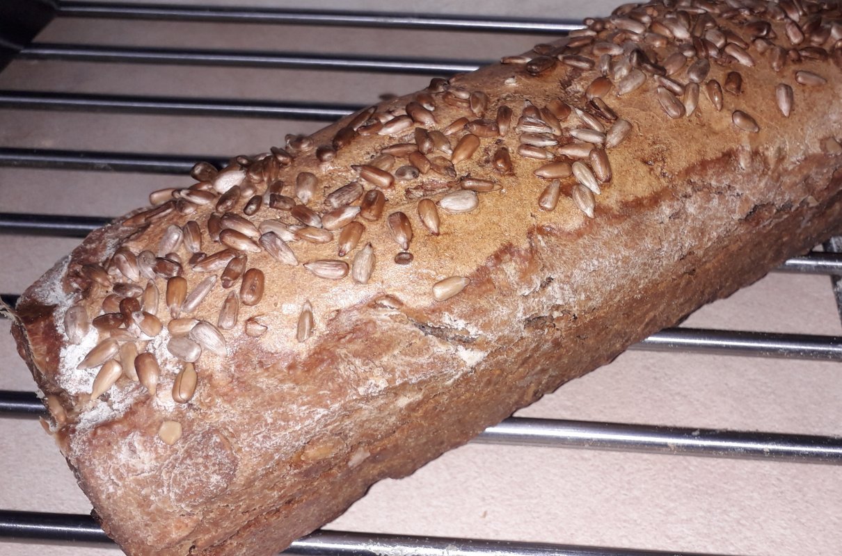 Chleb graham na zakwasie z foremki