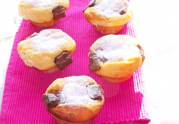 Serowe muffinki z czekoladą