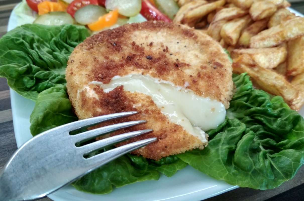 Smażony camembert