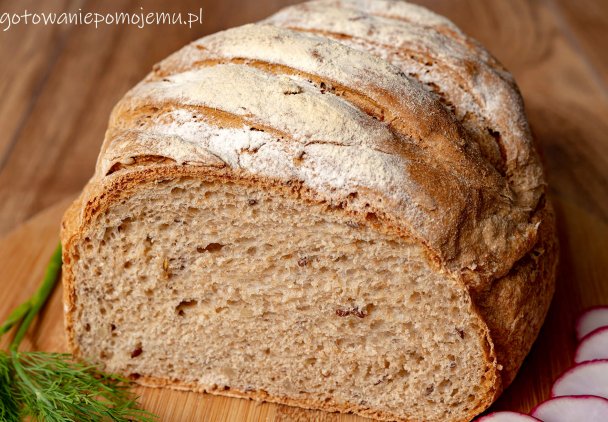 Chleb pszenno-żytni na jogurcie z ziarnami