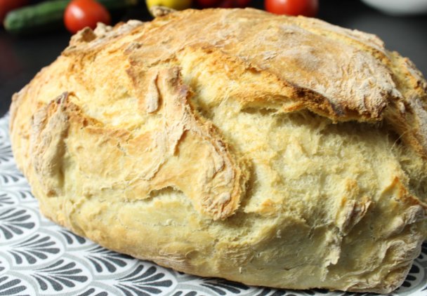Jak zrobić pyszny chrupiący chleb