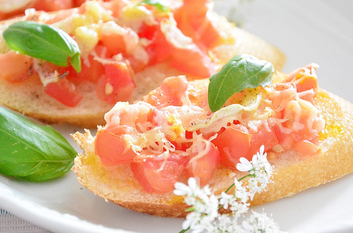 Bruschetta z pomidorami Prosty przepis