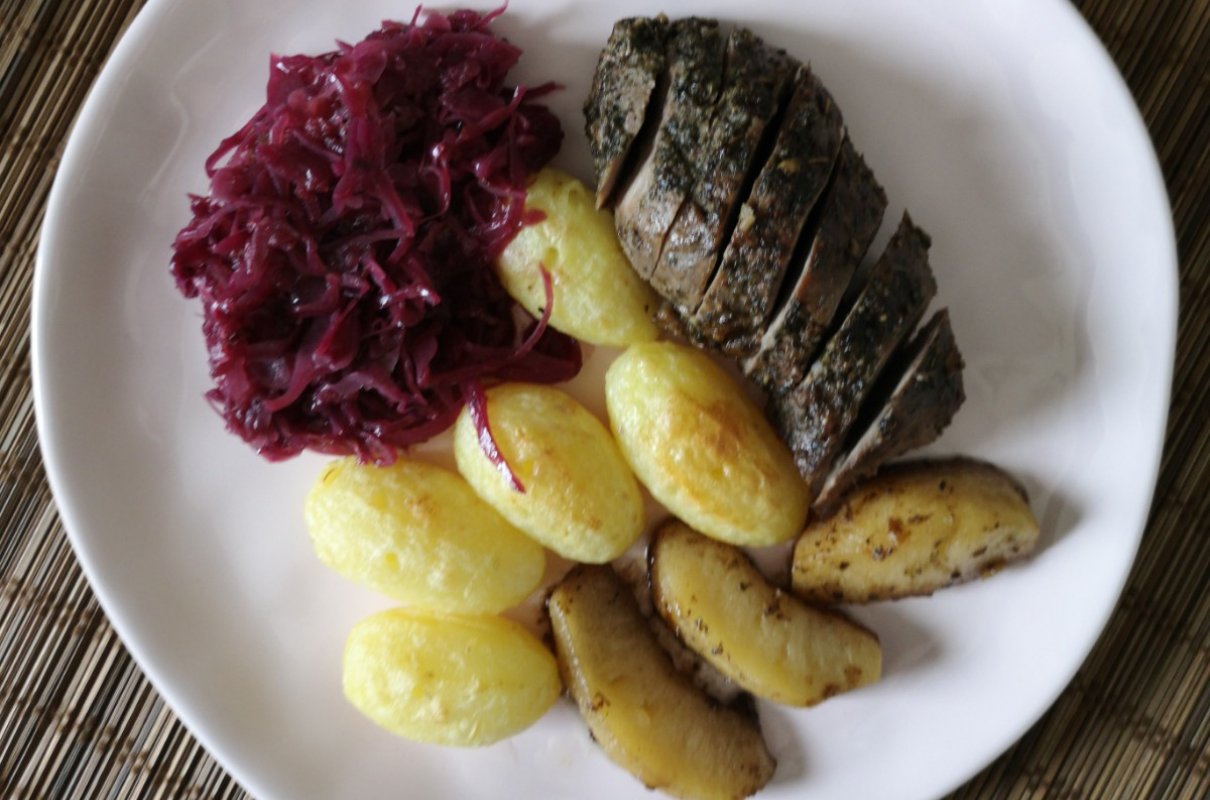Soczysta pierś z gęsi duszona