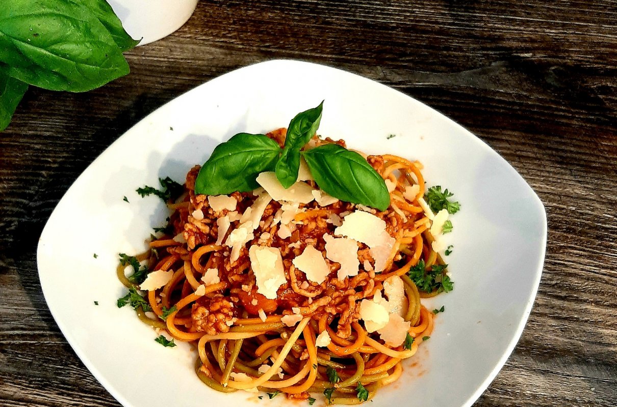 Szybkie,najlepsze Spaghetti w sosie Bolonskim Bolognese dla poczatkujacych i zapracowanych Gospodyn!