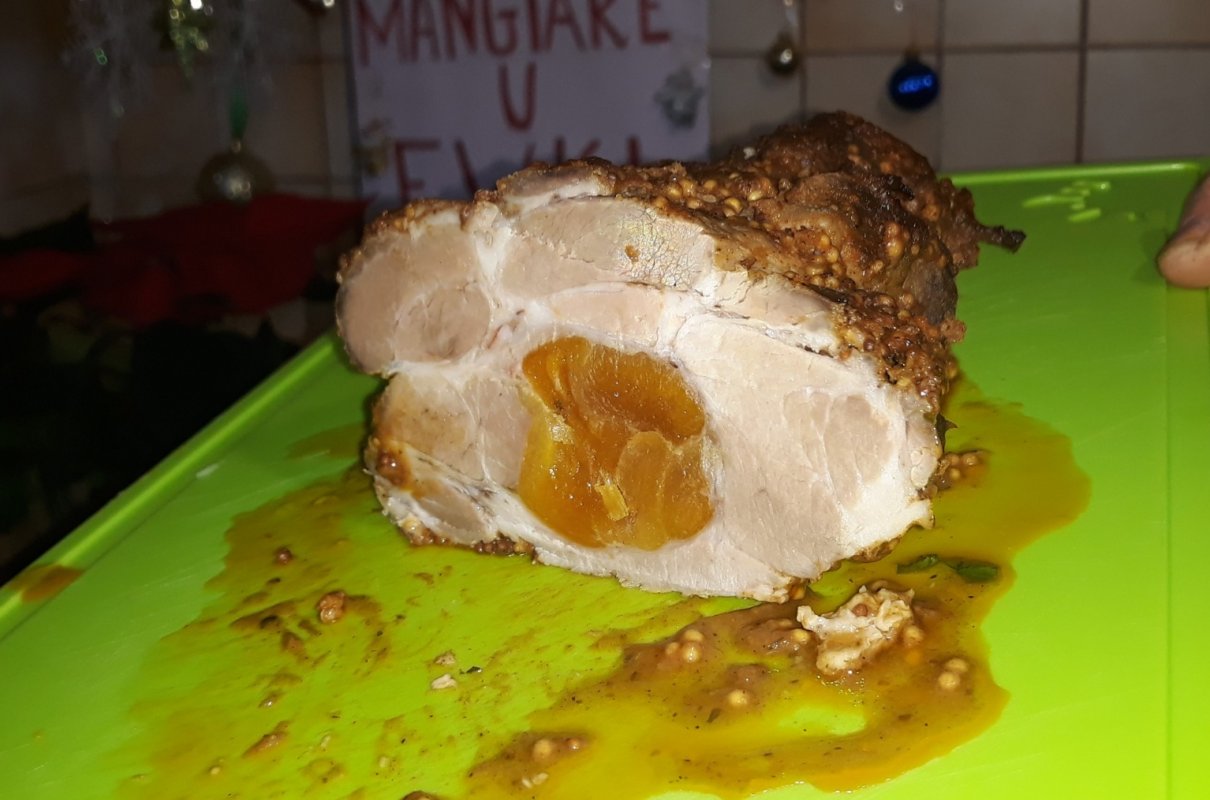 Pieczona karkówka z morelami-najlepszy przepis