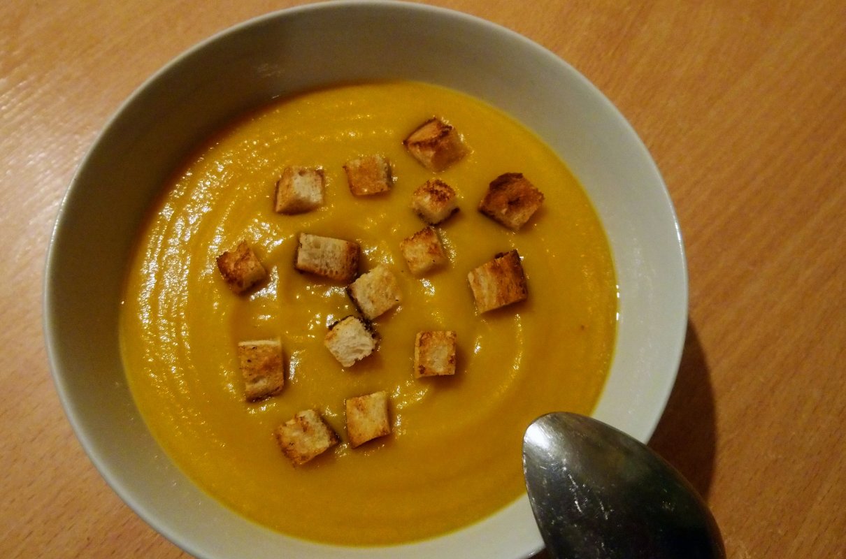 Krem z marchwi i pasternaku