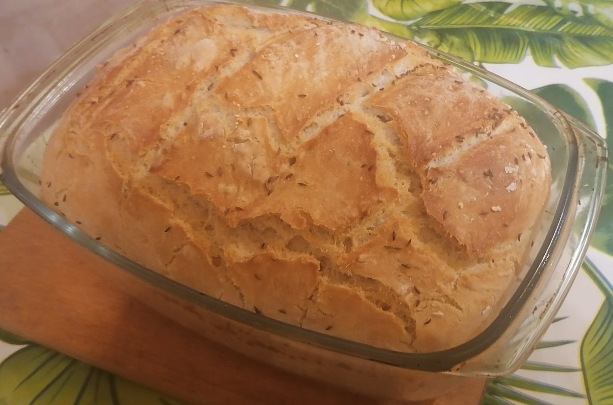 Chleb Pszenno żytni z naczynia żaroodpornego