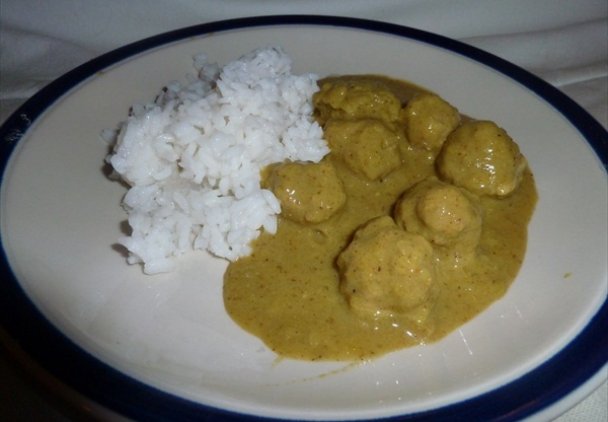 Klopsiki mięsne w sosie curry