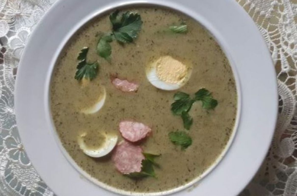 Zupa z pokrzywy i zieleniny