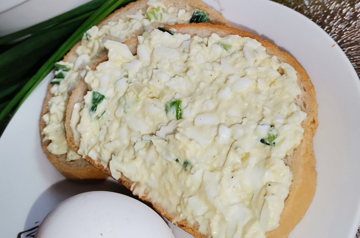 Pasta jajeczna ze szczypiorem