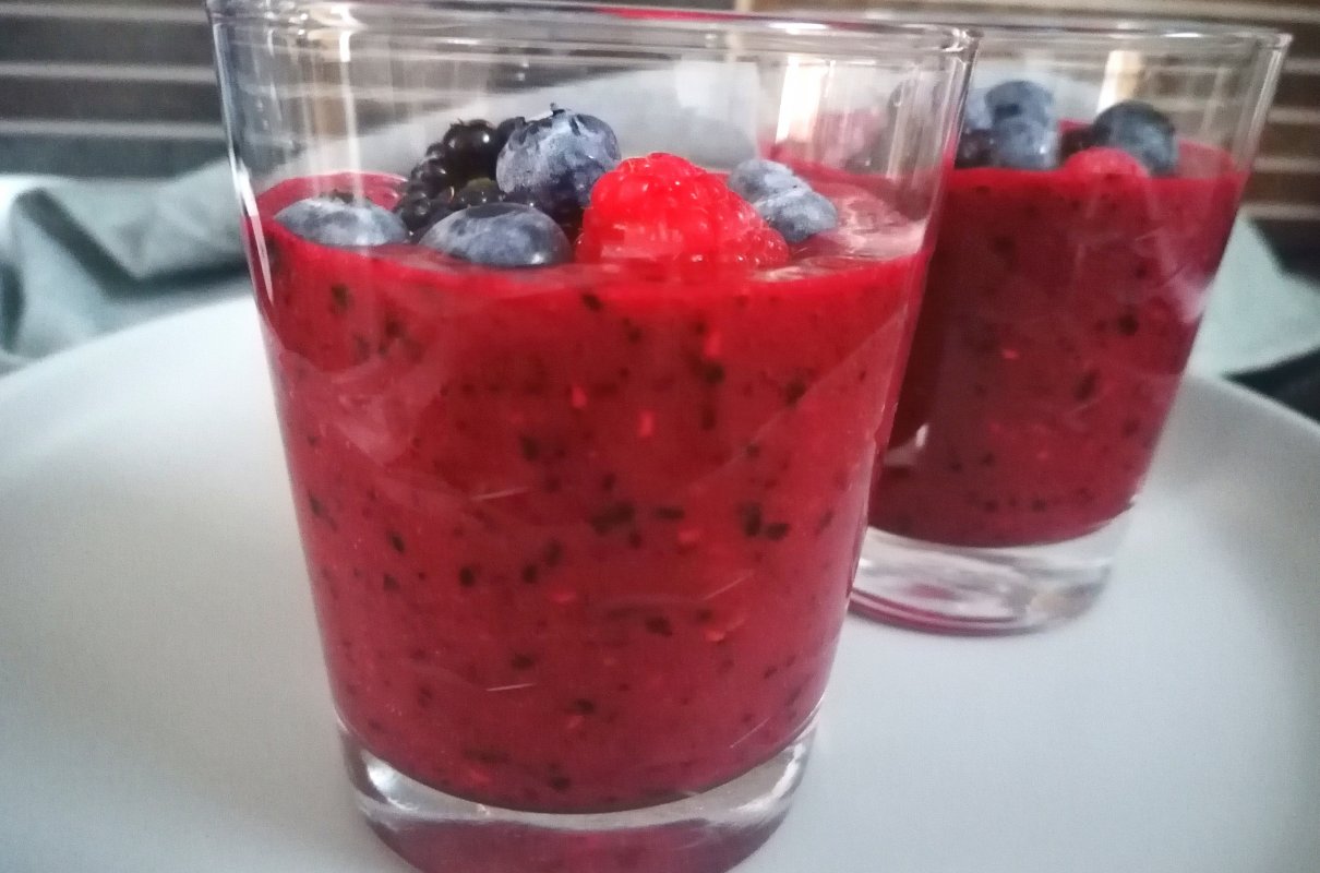 smoothie z owocami lata
