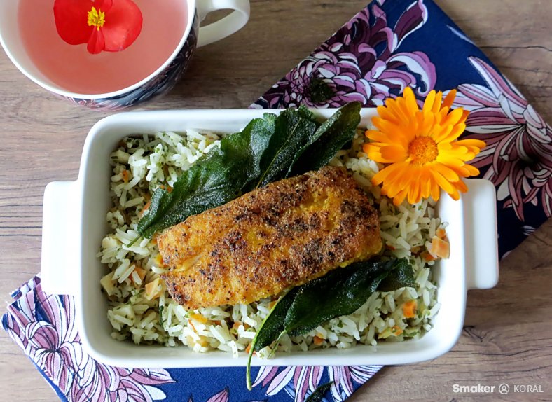  Ryż z warzywami i ryba z szałwią 