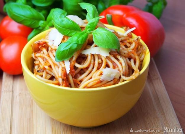 Pomidorowe spaghetti bez mięsa