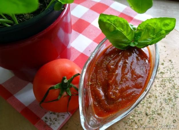 Szybki sos pomidorowy