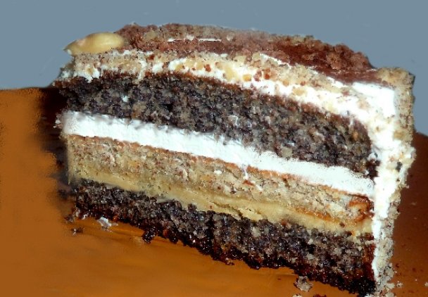 Tort makowy z masą kawową i białej czekolady