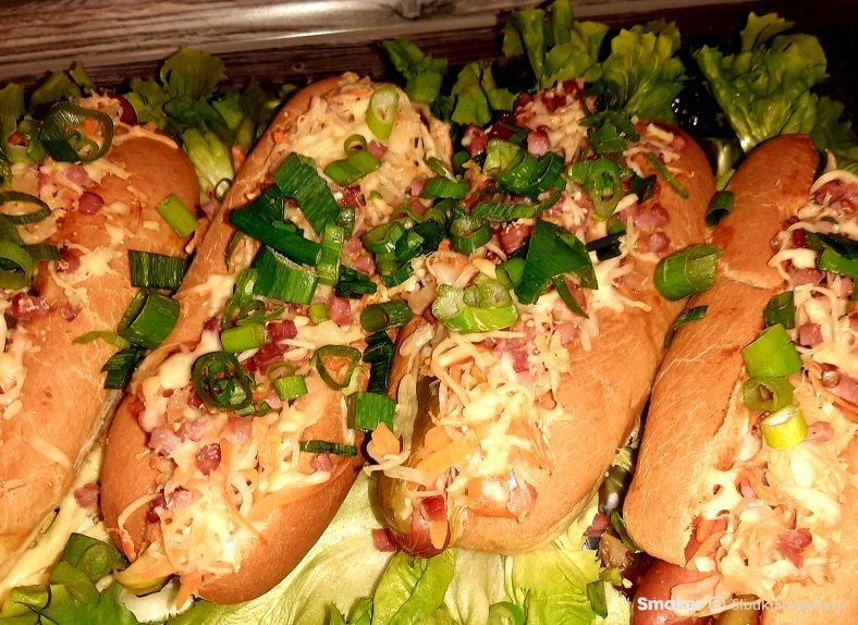 Domowe Chrupiące HotDogi z piekarnika