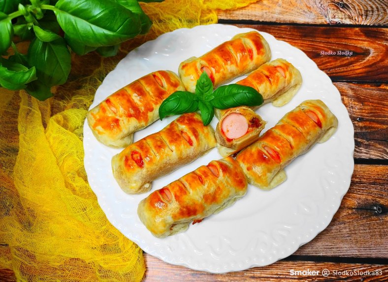  Mini hot-dogi w cieście francuskim 
