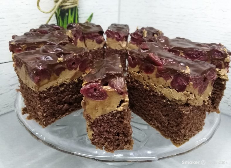  Ciasto czekoladowo-wiśniowe 