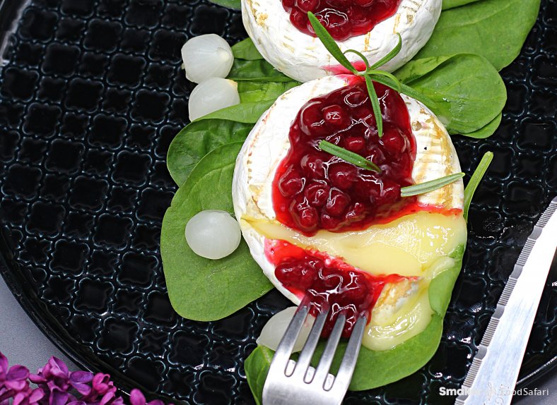  Grillowany camembert z żurawiną 