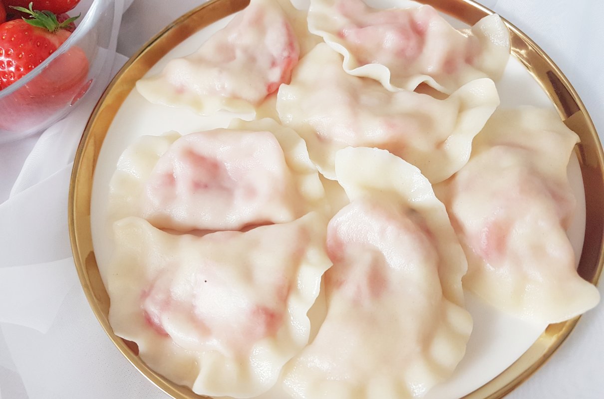 Najlepsze pierogi z truskawkami
