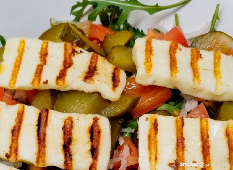  Sałatka z halloumi 