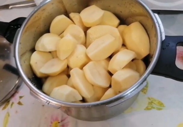Ziemniaki z szybkowaru w 5 minut