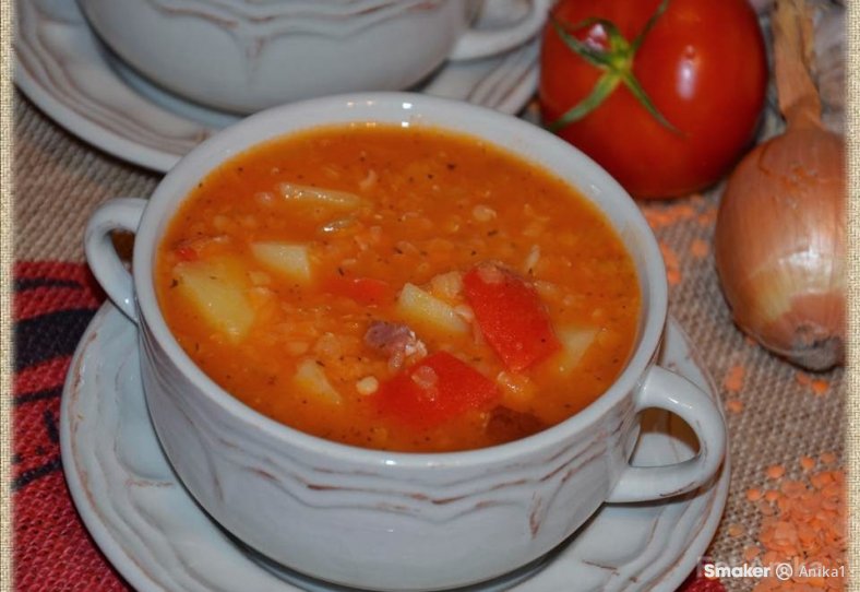 Zupa z czerwonej soczewicy