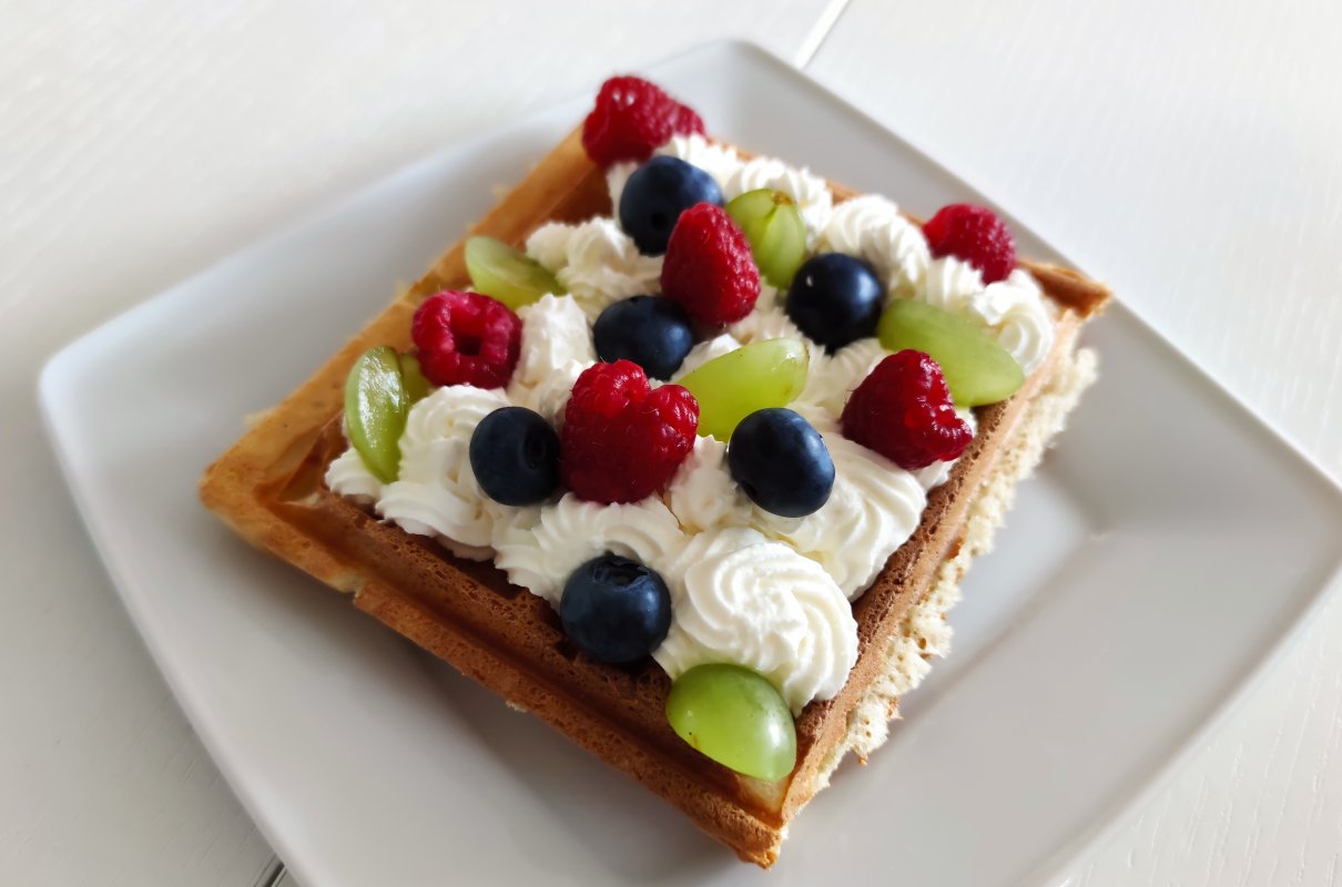 Gofr Z Bita Smietana I Owocami Kcal Gofry z bitą śmietaną i owocami