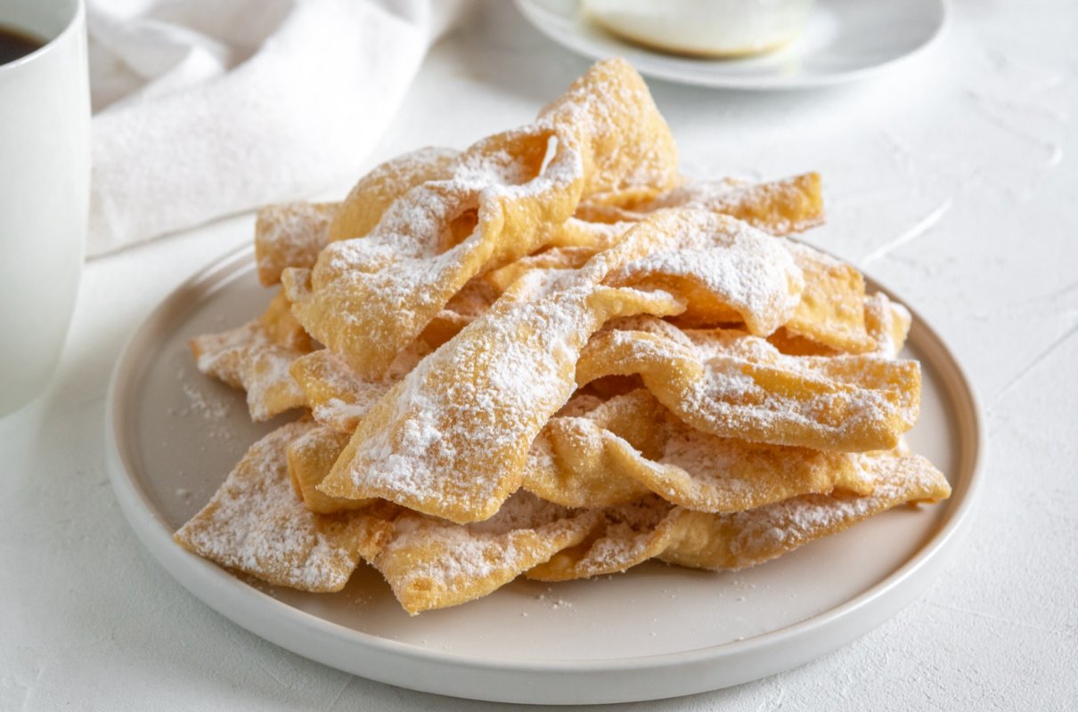 Faworki z mascarpone