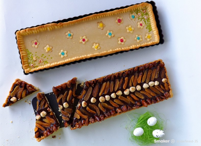  Mazurek czekoladowy z bakaliami i mazurek karmelowy 