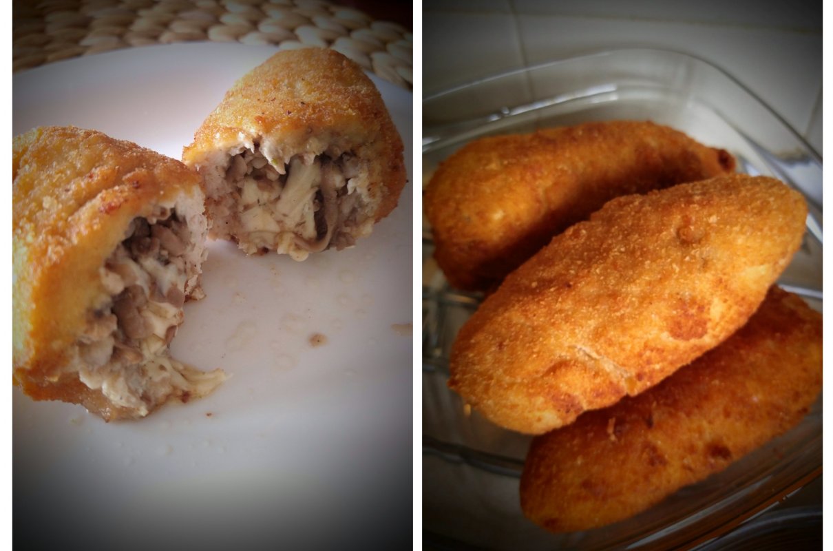 Kotlet de volaille z pieczarkami i żółtym serem.