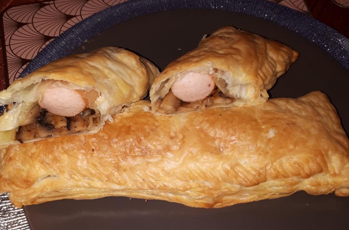Parówka w cieście francuskim