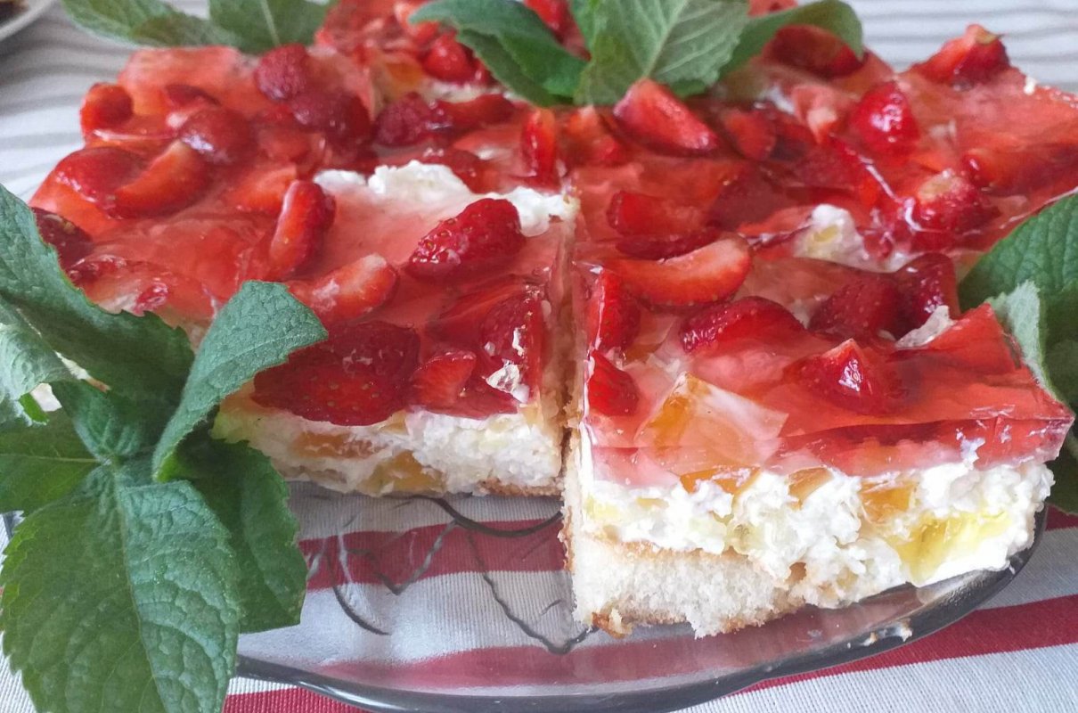 Ciasto Z Truskawkami I Budyniem Bez Pieczenia Ciasto z truskawkami - bez pieczenia
