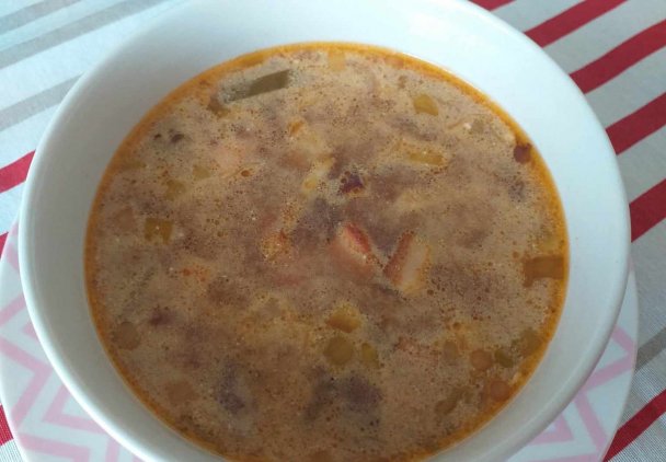 Zupa ziemniaczano-porowa z kiełbasą